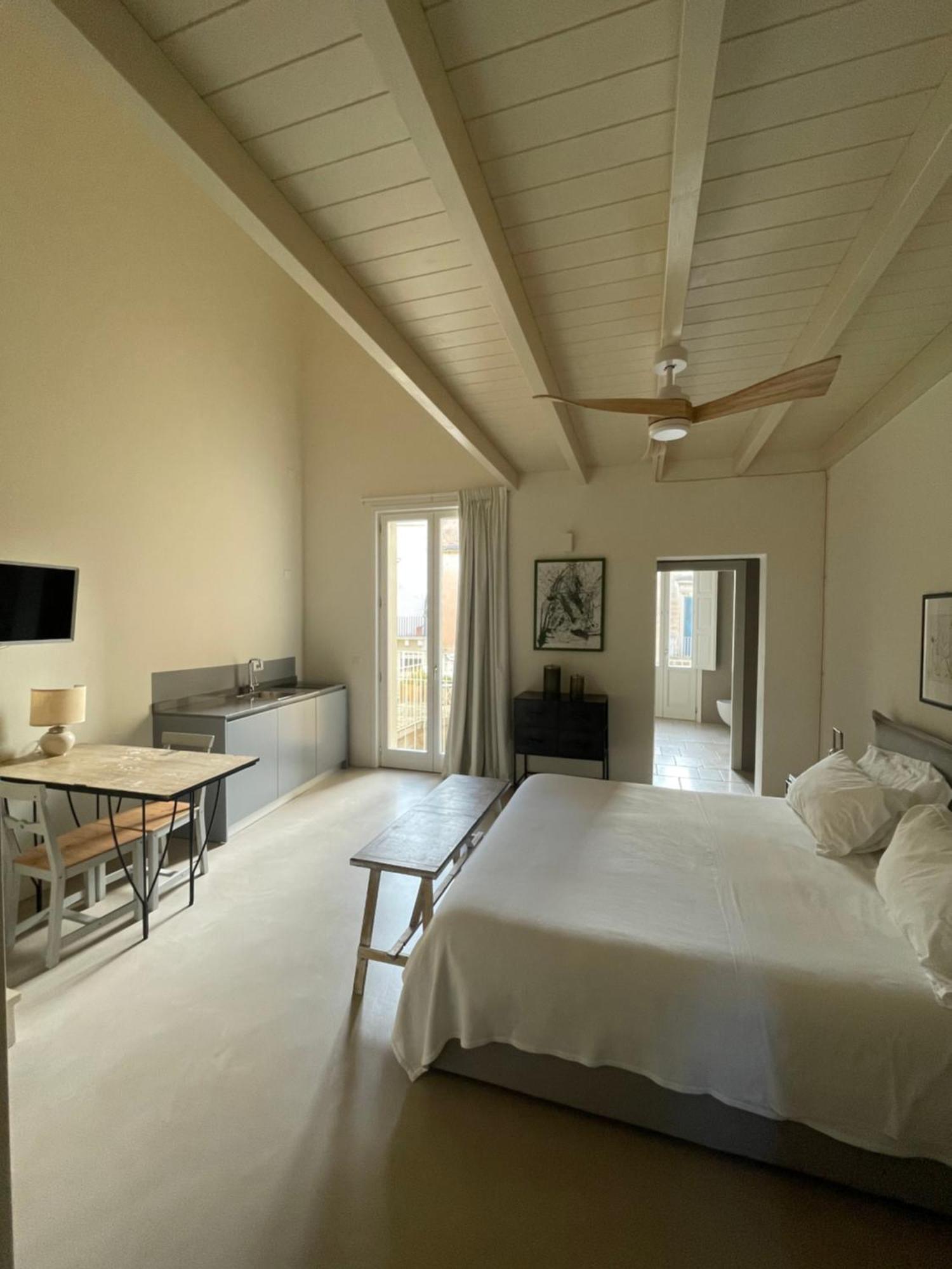 Luleccio Aparthotel Лече Екстериор снимка